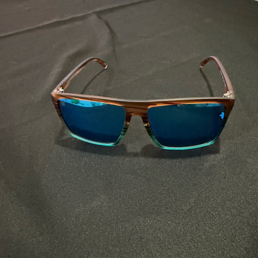Neven two tone Blue and Brown Sunglasses